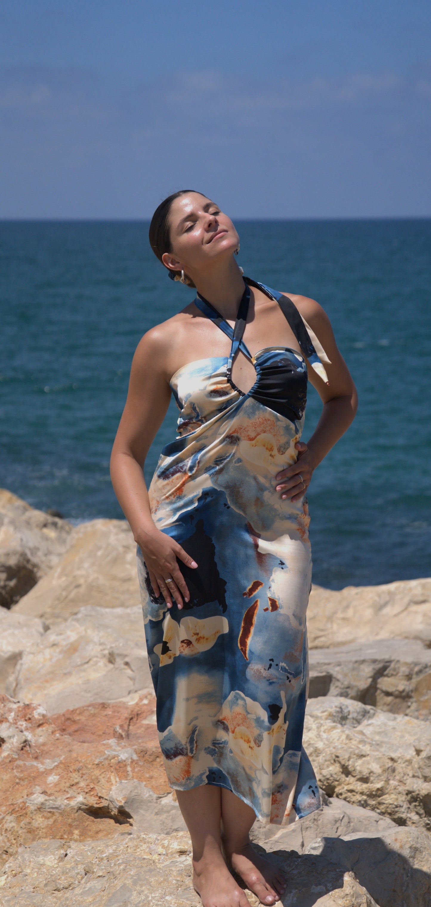 NUR DRESS OCEAN SILKY SATIN